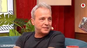 David Summers nos habla de su Resurrección y se enfrenta al fantasma de las  entrevistas pasadas