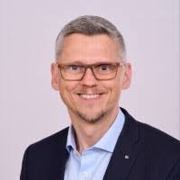 Zu jeder filiale bekommen sie per klick weitere informationen zur lage und dem aktuellen angebot. Carsten Blasche Filialdirektor Deutsche Bank Linkedin