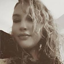 Any restaurant in the area with live music tonight? Also looking for  recommendations