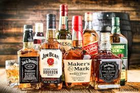 Pin By Andrej Stalchenko On Whiskey In 2020 Whiskey Whiskey Bottle Alcoholic Drinks