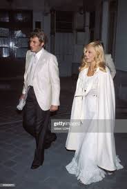 Johnny hallyday et les tatouages … une grande histoire d'amour dont le le rock n' roll est le thème central. News Photo Johnny Hallyday Et Sylvie Vartan Arrivent A Une Johnny Style Maud