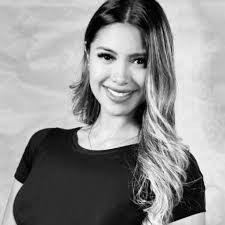 Carolina Cerna's Instagram, Twitter & Facebook