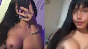 Ninfa Japa de quatro sendo macetada gostoso