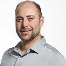 Steve Weiss's Instagram, Twitter & Facebook