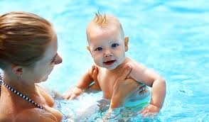 There are many different techniques for bathing baby and making bath time enjoyable and effective for both your baby and you. First Baby Swimming Lessons 10 Useful Tips For Parents
