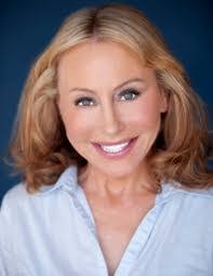 Kari Gibson's Instagram, Twitter & Facebook