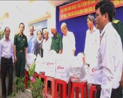 Quân khu 7 trực thuộc bộ quốc phòng việt nam là một trong 7 quân khu của quân đội nhân dân việt nam hiện nay có nhiệm vụ tổ chức, xây dựng, quản lý và chỉ huy quân đội chiến đấu bảo vệ vùng đông nam bộ mở rộng.1. Tin Tá»©c Sá»± Kiá»‡n Bá»‡nh Viá»‡n Quan Y 7a Kham Bá»‡nh Táº·ng Qua Cho