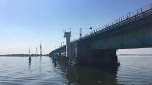 Opvallend is dat het volume in euro nagenoeg gelijk is gebleven aan mei vorig jaar met 8.6 miljard. Haringvlietbrug A29 In Beide Richtingen Tijdelijk Dicht Rijnmond