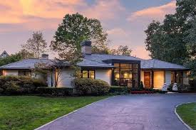 Days after the kansas city chiefs quarterback helped increase espn's monday night football ratings and announced he's expecting his first child, mahomes secured a new private investment on thursday. Mry4ly6t4bxfmm