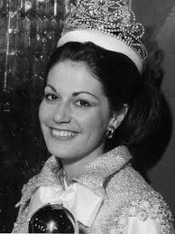 Tyson Edwards, Amity Dry