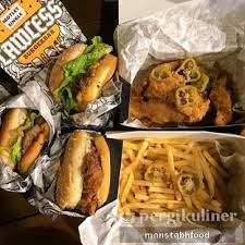 Di kemang ada burger bar yang sajikan aneka burger enak dengan interior heavy metal rock. Lawless Burgerbar Bintaro Tangerang Lengkap Menu Terbaru Jam Buka No Telepon Alamat Dengan Peta