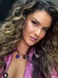 Juste la belle actrice chanteuse litzy Dominguez Marissa #amourAMahatan