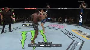 Chris weidman suffers gruesome leg injury vs. Chris Weidman Vs Uriah Hall Ufc 261 Leg Injured Scene Youtube