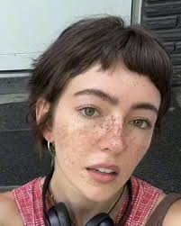 Eva Bartoli (evabartoli)