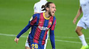 Whether it's the very latest transfer news from the camp nou, quotes from a barca press conference, match previews and reports, or news about barcelona's progress in la. G4ypnqmr7mtcym