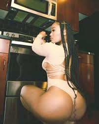 Zelie Timothy @zelietimothy x @derkjpeg.atl |