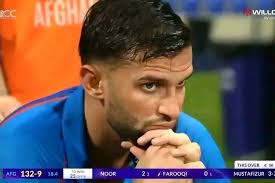 ماتې راغله، خو هیله ژوندۍ ده… 💔🇦🇫" 2️⃣ "لوبه ختمه شوه، غیرت نه ختمېږي  💪🇦🇫" 3️⃣ "افغان یوازې په میدان نه، په زړونو کې هم بریالی دی ✨🇦🇫" 4️⃣  "سکور بایلل، خو