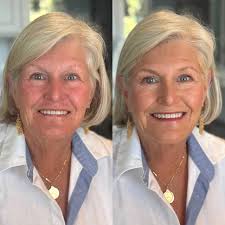 It's Makeover Monday! I wanted to show you the magic of the simplified  palette that is made to create that beautiful, hydrated glow!! One palette  of makeup.... you see me doing this