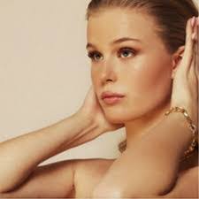 Cassie Shepard's Instagram, Twitter & Facebook