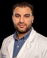 Cara Esposito's Instagram, Twitter & Facebook