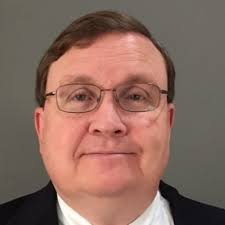 Just after he began his new, post-MBA career as an associate brand manager  with The Hershey Co., Dan Gogue (MBA '21), made the decision to go back to  school.