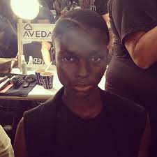 Loving The Deep Side Parts By Aveda At Richard Chai Lead Stylist Frank Rizzierri Says To Use Your Eyebrows As A Guide To Find A Hair Luv Aveda Hair Birchbox