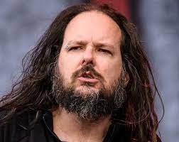 Continue below to see how tall jonathan. Jonathan Davis Net Worth 2021 Age Height Weight Wife Kids Biography Wiki The Wealth Record