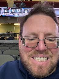 Birth date between 1978-01-01 and 1985-12-31, Male (Sorted by Popularity  Descending)