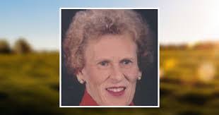 Rebecca Pierpoint's Instagram, Twitter & Facebook