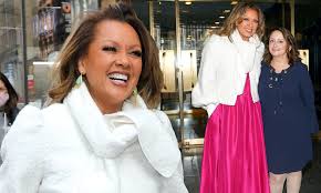 Vanessa Williams bundles up in heavy white coat as she walks around New  York City on Thursday | Daily Mail Online
