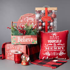 See actions taken by the people who manage and post content. Our 4 Fave Ways To Deck The Halls This Holiday Style For Everyone