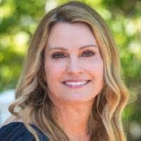 Denise Giuffre's Instagram, Twitter & Facebook