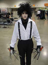 Those plastic blades prove to be more dangerous than you would think.bonus makeup tutorial: How To Make An Edward Scissorhands Costume Edward Scissorhands Costume Mens Halloween Costumes Best Mens Halloween Costumes