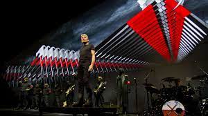 Roger waters the wall is a profoundly moving musical cinematic experience unlike anything i've ever seen, and possibly will ever see again. Roger Waters The Wall Kaufen Microsoft Store De De