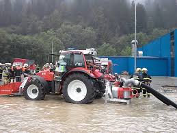 Check spelling or type a new query. Erster Einsatz Fur Den Feuerwehrtraktor Gemeinde Oberndorf In Tirol Feuerwehr Fahrzeuge Feuerwehr Feuerwehrauto