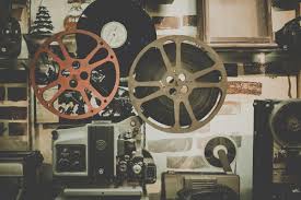 Sommaire 1 synopsis 2 fiche technique 3 distribution 4 production 4.1 distribution. Oph Johnny Depp Es Michael Caine Lesznek Karlovy Vary Idei Sztarvendegei
