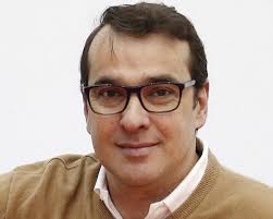 Contrata Luis Merlo para tu conferencia o evento