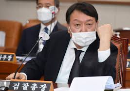 2이승환, 윤석열 총장 복귀에 분노…세상이 모두 너희들 발밑이지? 2윤석열 탄핵, 좋은 전략 아니다 여권서 나오는 자제 목소리. èˆ‡ ê²€ì°°ì˜ ê¶Œí•œì€ ì‹ ê¶Œ ì•„ë‹ˆë‹¤ ìœ¤ì„ì—´ ì´ìž¥ ìƒì‹ ìžŠì—ˆë‚˜ ì´íˆ¬ë°ì´