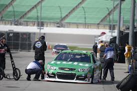 The hollywood casino 400 can be seen sunday at 2:30 p.m. Race Photos Jeffrey Earnhardt