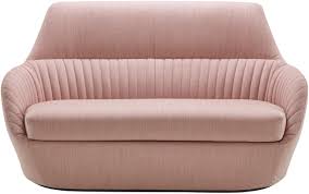 The iconic togo sofa, originally designed by michel ducaroy for ligne roset in 1973, has become a design mid century classic. Modernes Sofas Ligne Roset Zeitgenossische Mobel