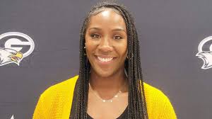 Former Gamecock Shonda Wallace to coach at Gray Collegiate