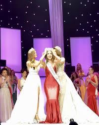 Justice Enlow Miss Belle Meade Crowned Miss Tennessee Usa 2020 Clarksvillenow Com Shop street fashion style clothes for women at shopjessicabuurman.com and view our latest collection of women's fashion clothing.