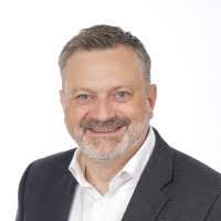 Alexander Rayner's Instagram, Twitter & Facebook