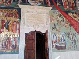 Gheorghe, hramul bisericii voievodale sfântul. UÈ™a Care Face Intrarea In Biserica Sfantul Gheorghe Nou Este Cea OriginalÄƒ Medium Ordinea Zilei