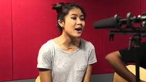 Lt → малайский → elizabeth tan → knock knock. Erakustik Knock Knock Elizabeth Tan Chords Chordify