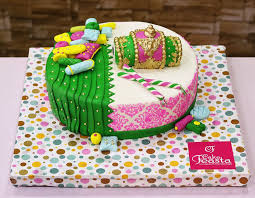When You Think Of Cakes Think Us Stylish Creative Mehndi Cakes From Cakefeasta Weddingcakes Dholk Cake Designs Birthday Mehndi Cake Indian Wedding Cakes