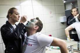 Maybe you would like to learn more about one of these? Alekseyu Navalnomu Vydali Zagranpasport Vedomosti