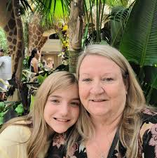 Which hotel is nicer, MGM Grand or Mandalay Bay in Las Vegas?