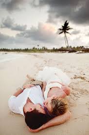 You Should Try These 30 Wedding Photos Ideas Wedding Forward In 2020 Beach Wedding Photography Beach Wedding Photos Wedding Photography Poses