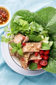 Combine with all other salad ingredients, except sesame seeds. Thai Beef Salad Yum Nua Wandercooks